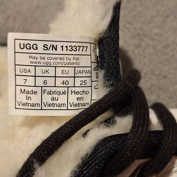UGG M Neumel Boots-Men 7 Leather Chukka White Black Wool Lined 1133777 -EUC - Picture 10 of 10